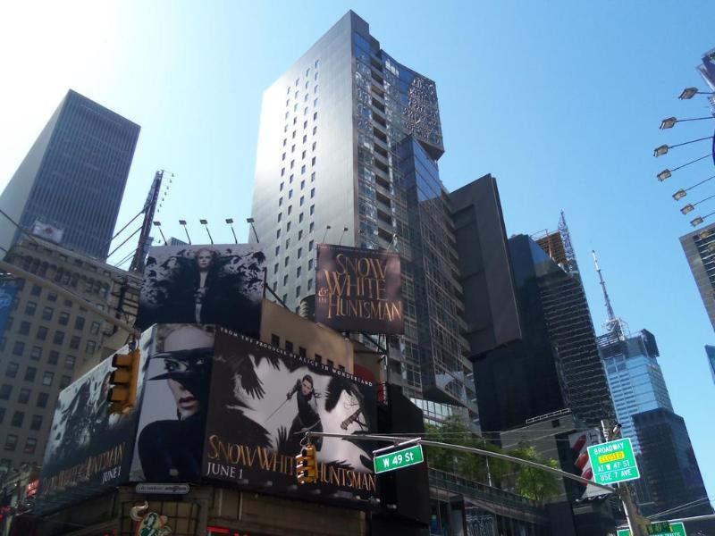 Hotel 1600 Broadway On The Square 뉴욕 외부 사진